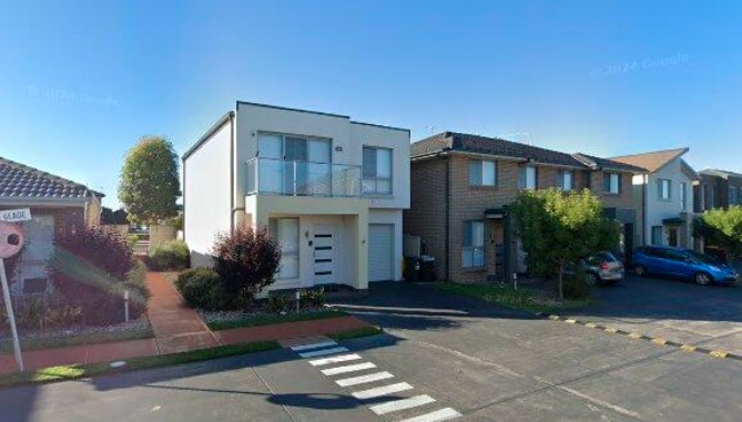 Spacious and Stunning Townhouse at Schofields